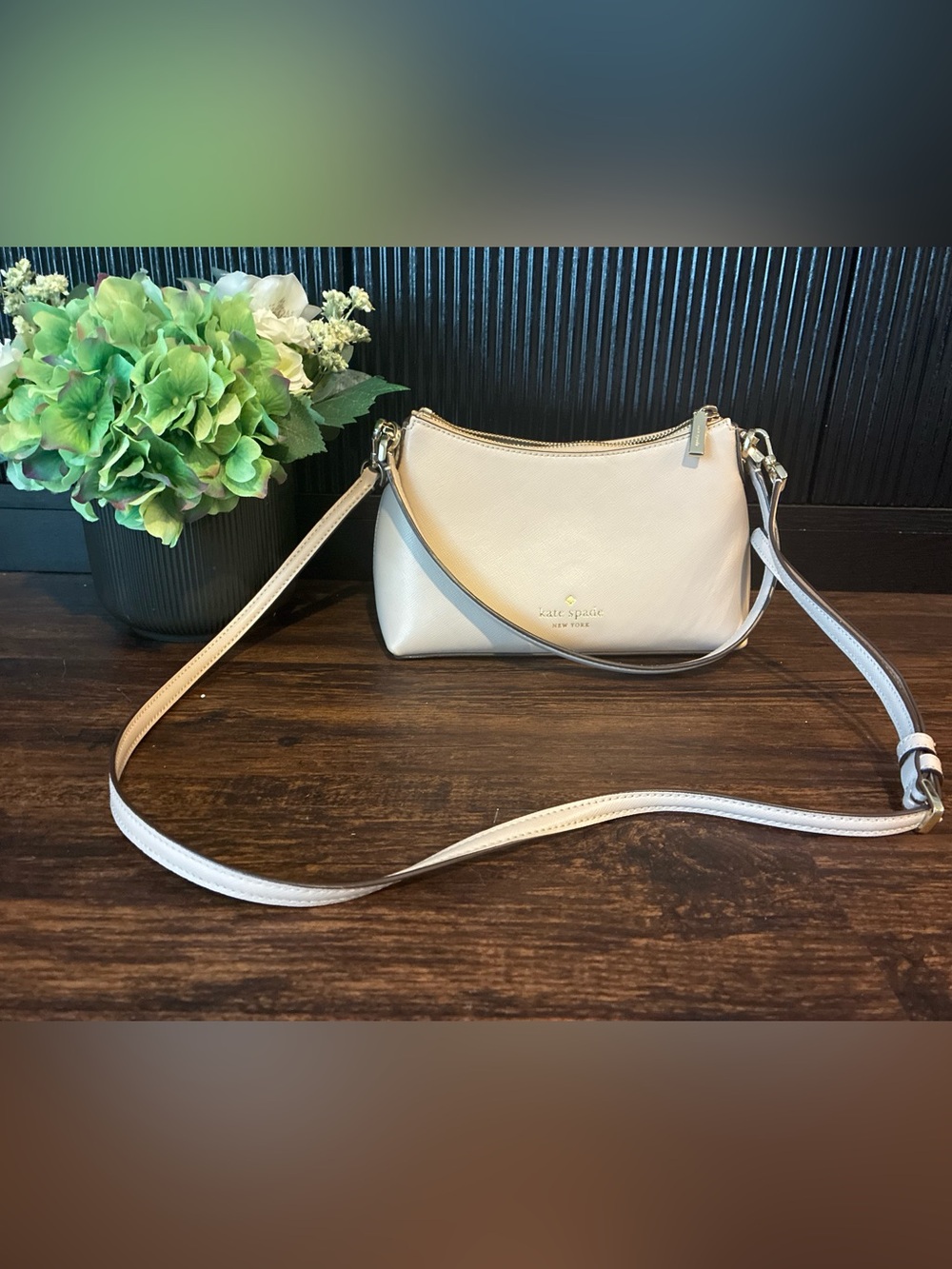 Kate Spade Light Beige Saffiano Shoulder Bag - Picture 6 of 13